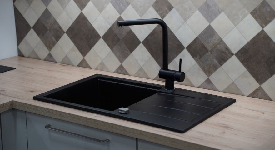 GRANITNI POMIVALNIKI ZA SODOBNO KUHINJO
